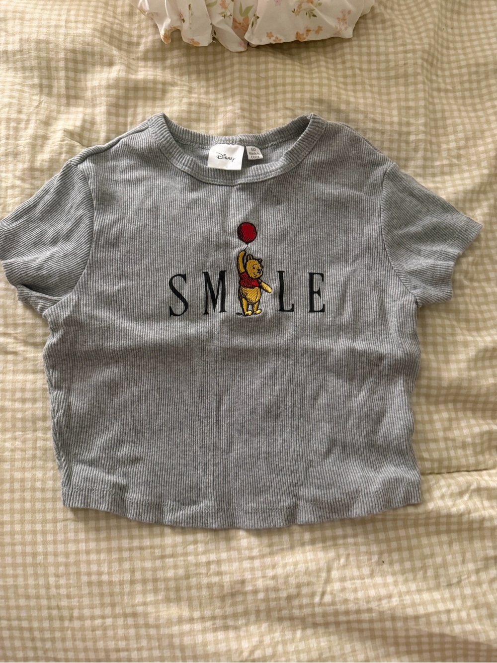 Disney Grey Ribbed Winnie the Pooh 'Smile' Tee with Red Balloon